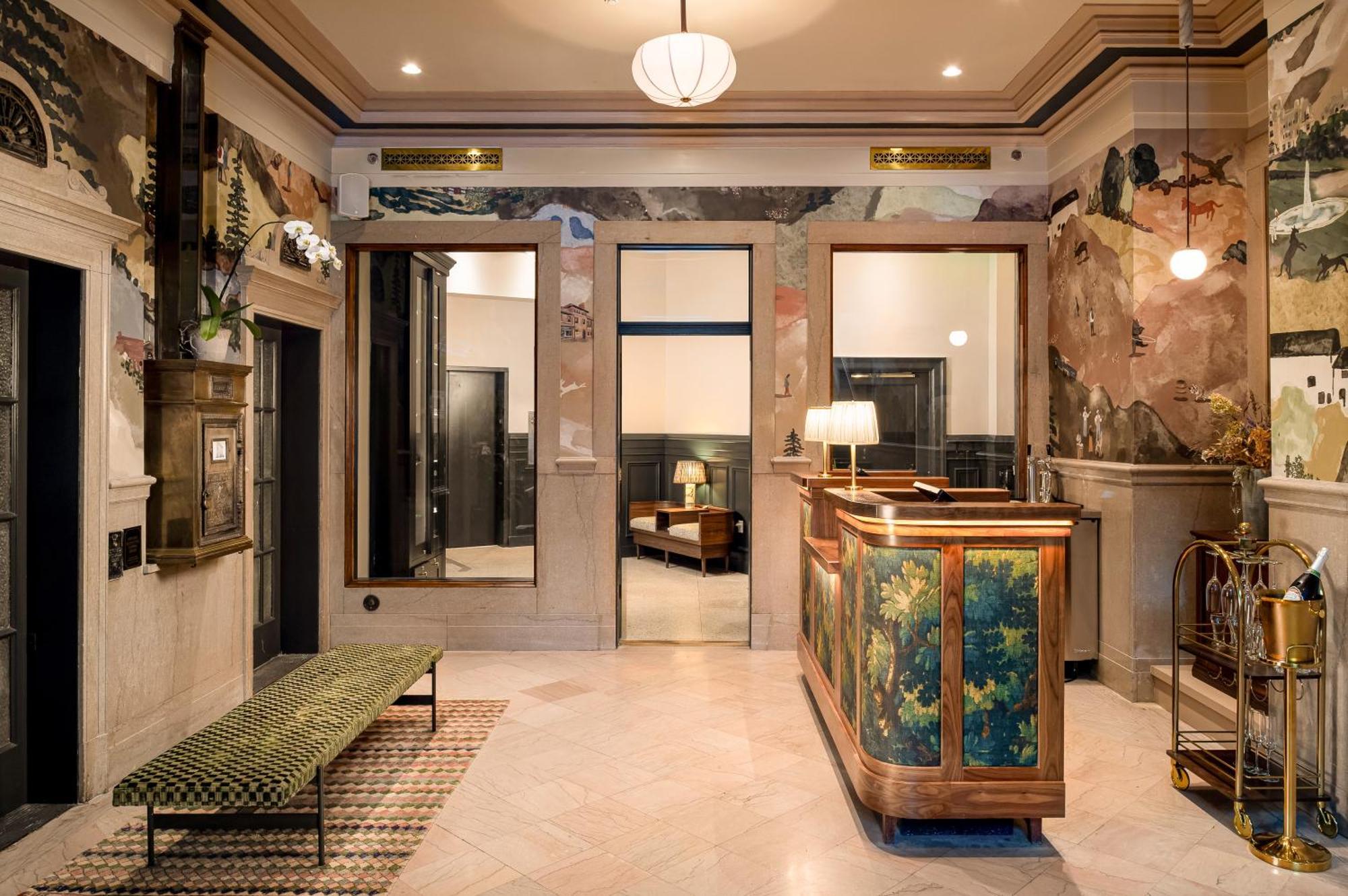 Hotel The Flat Iron